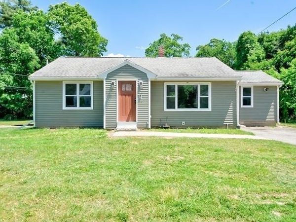 827 Nashua Rd, Dracut, MA 01826