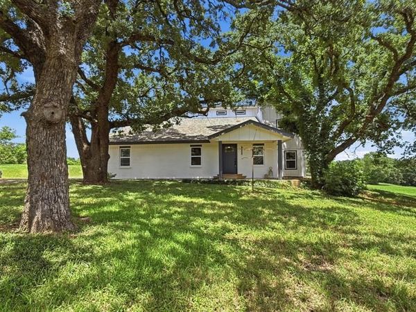1225 Shannon Drive, Cleburne, TX 76031