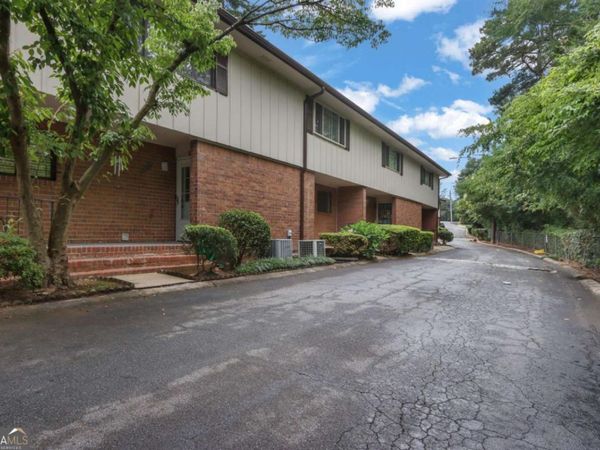 2524 Bradford Square NE, Atlanta, GA 30345