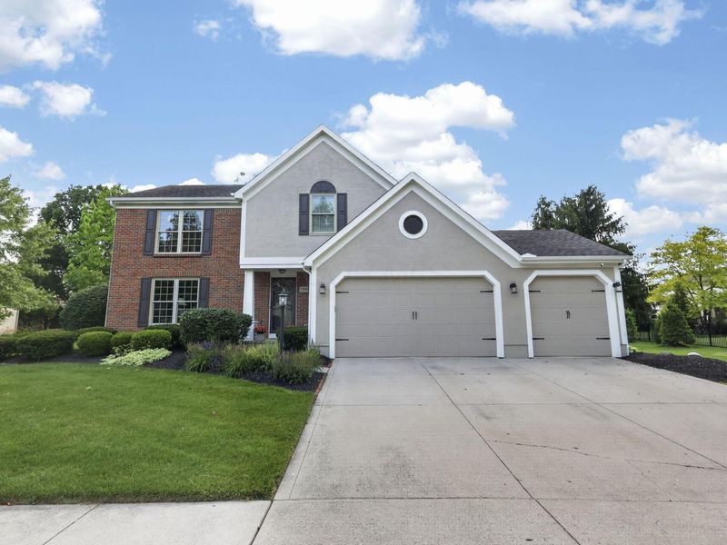 7339 Tullymore Drive, Dublin, OH 43016 Photo 2