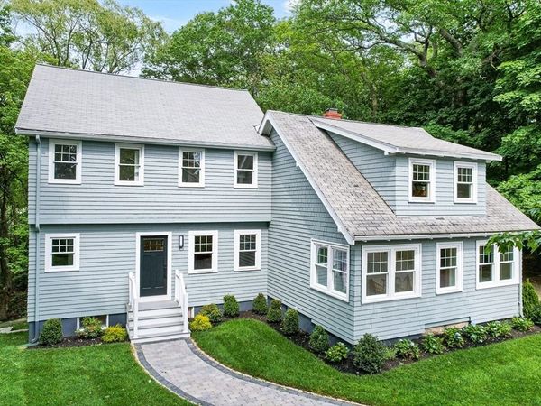9 Brookside Place, Winchester, MA 01890