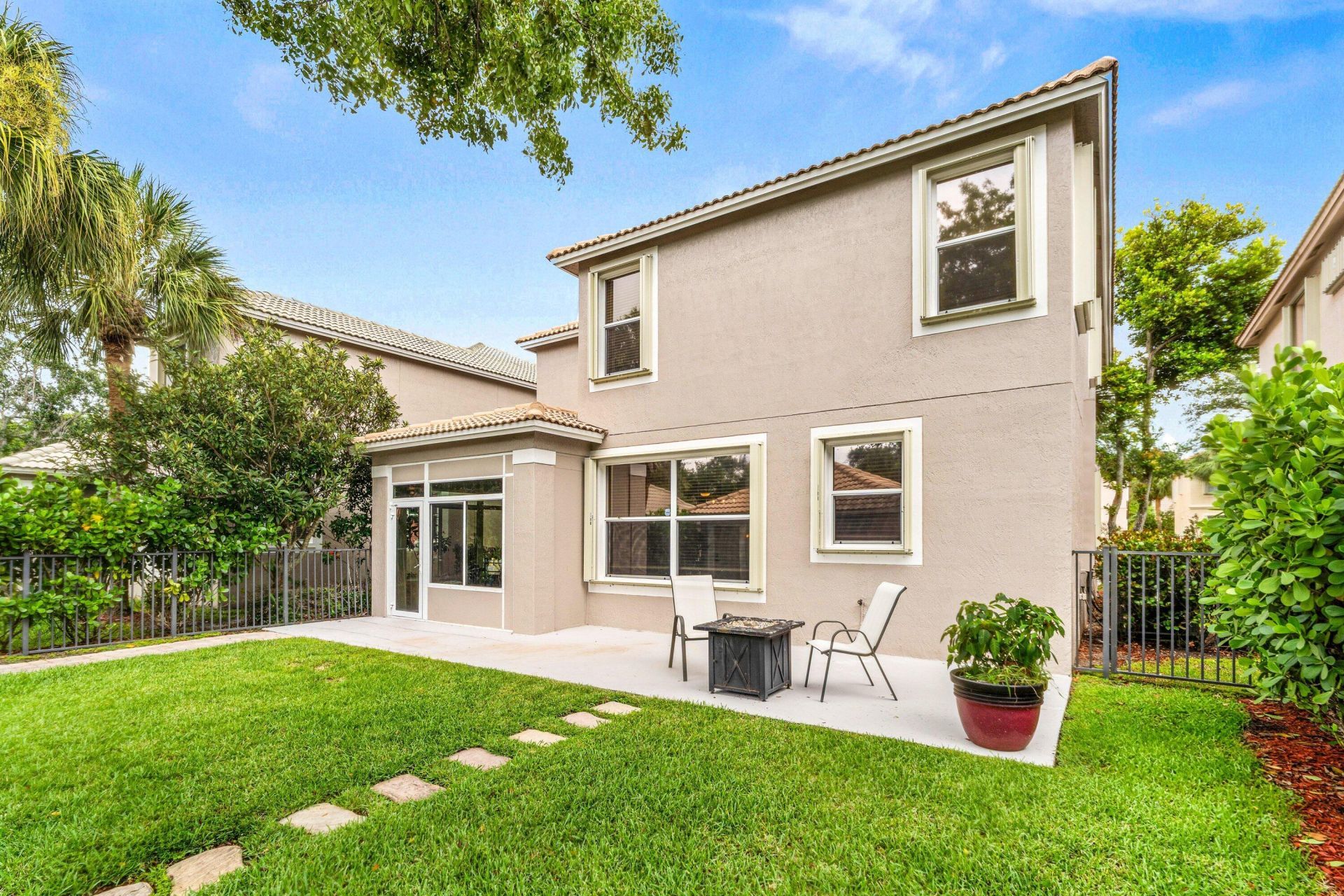 8125 Calterra Drive, Palm Beach Gardens, FL 33418 Photo