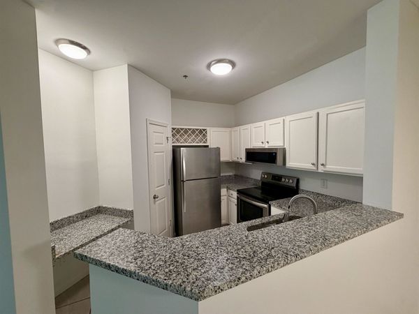 310 RIVERBEND DR, Unit 1E, CHARLOTTESVILLE, VA 22902