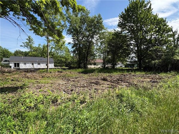 670 Eisenhower Avenue, Angola, NY 14006