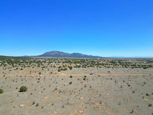 36 Indian Sky Lane , Edgewood, NM 87015