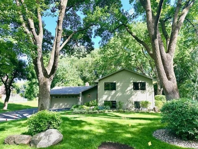13305 Stone Road , Minnetonka, MN 55305
