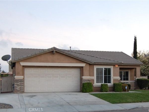 1377 Clear Valley RD, Victorville, CA 92392