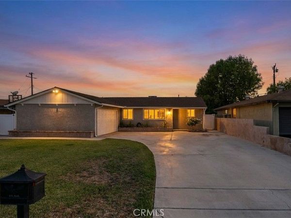 5717 N Hanlin, Azusa, CA 91702