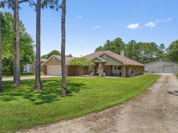 2618 Yellow Pine Road, Navarre, FL 32566
