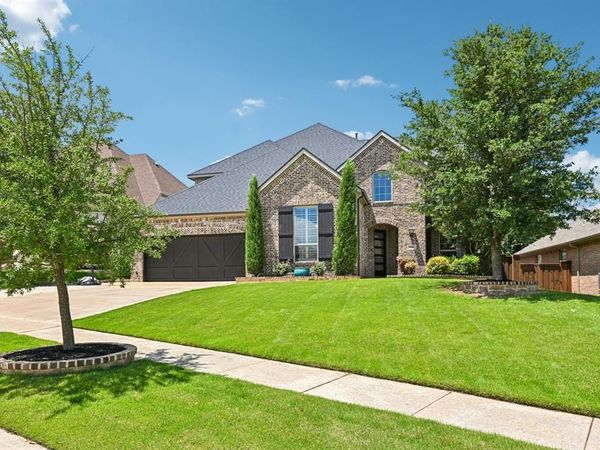 916 Champions Court, Roanoke, TX 76262
