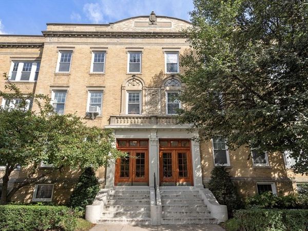 132 Sewall Avenue, Unit C, Brookline, MA 02446