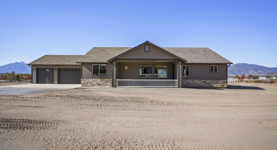 2754 E Valley Road, Minden, NV 89423 Photo