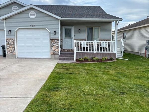 423 Neff Circle, BLACKFOOT, ID 83221