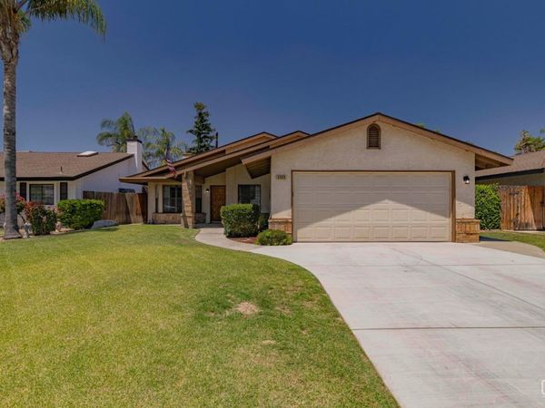 3509 Pueblo Court, Bakersfield, CA 93311