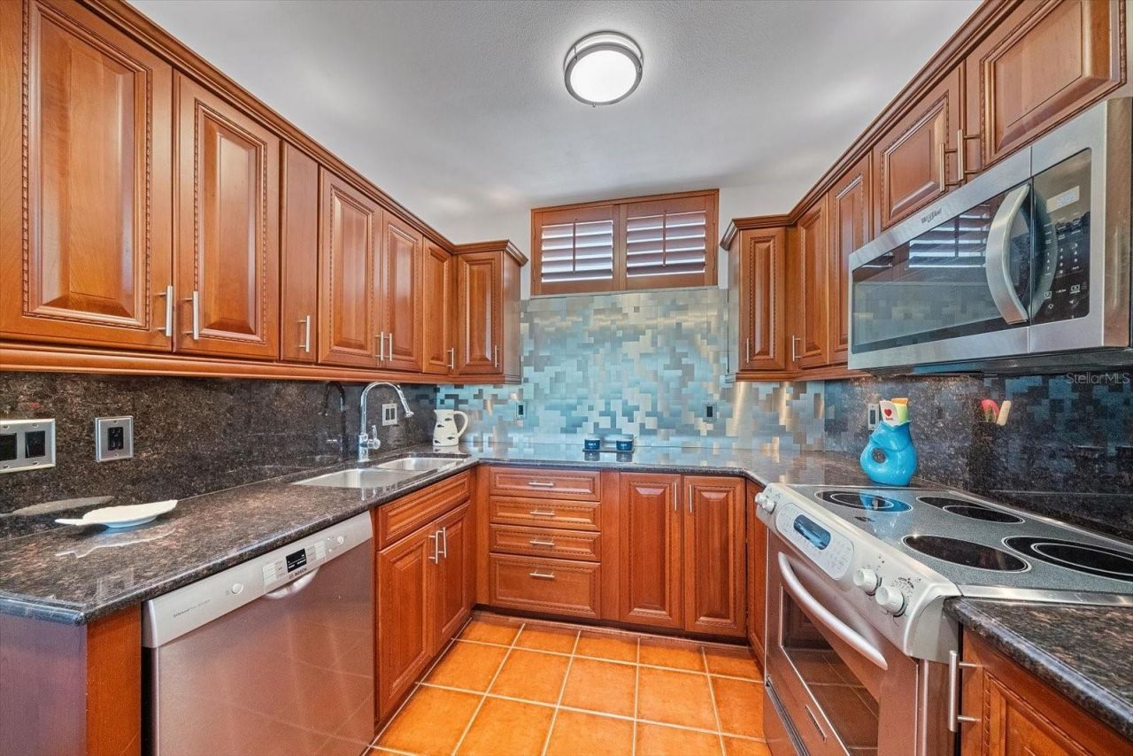100 Sands Point Road, Unit 303, Longboat Key, FL 34228 Photo