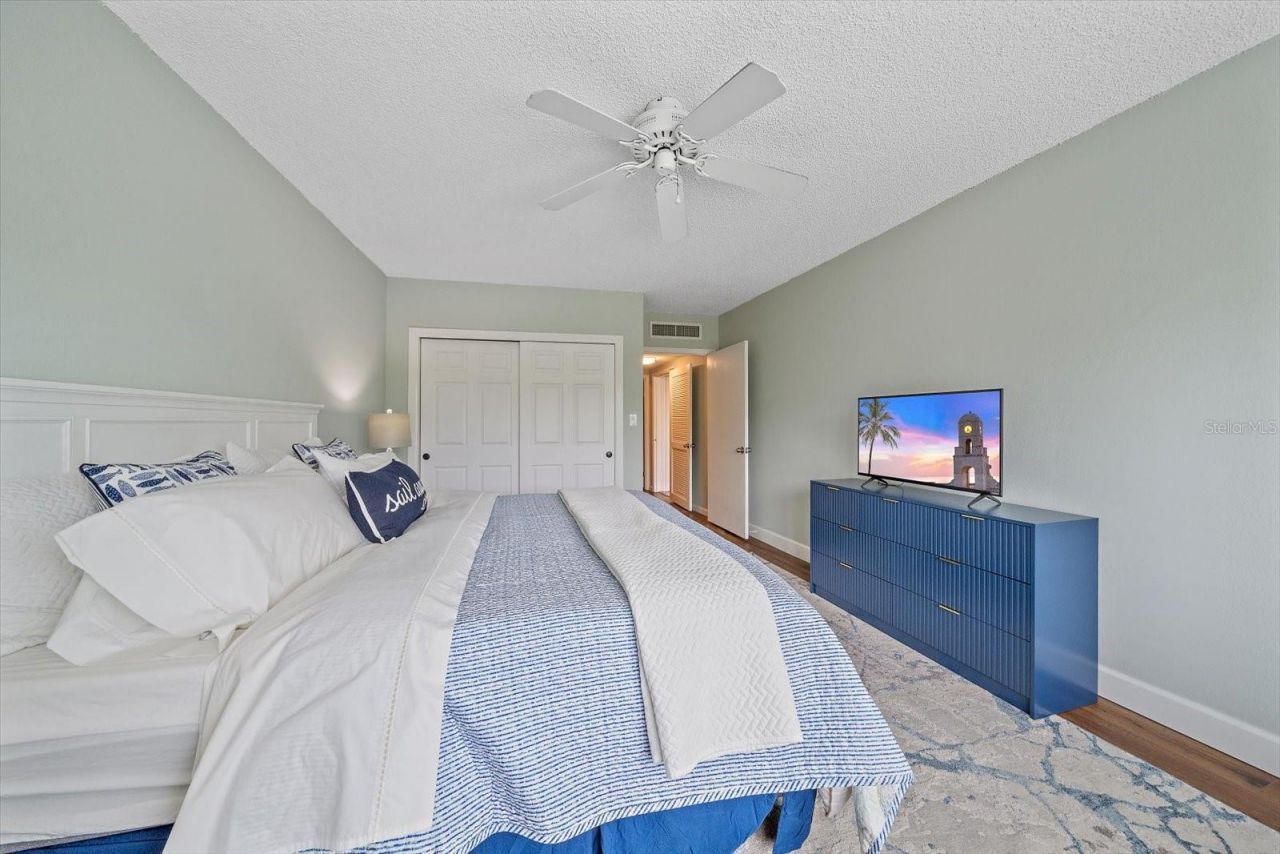 100 Sands Point Road, Unit 303, Longboat Key, FL 34228 Photo