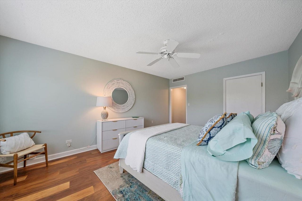 100 Sands Point Road, Unit 303, Longboat Key, FL 34228 Photo