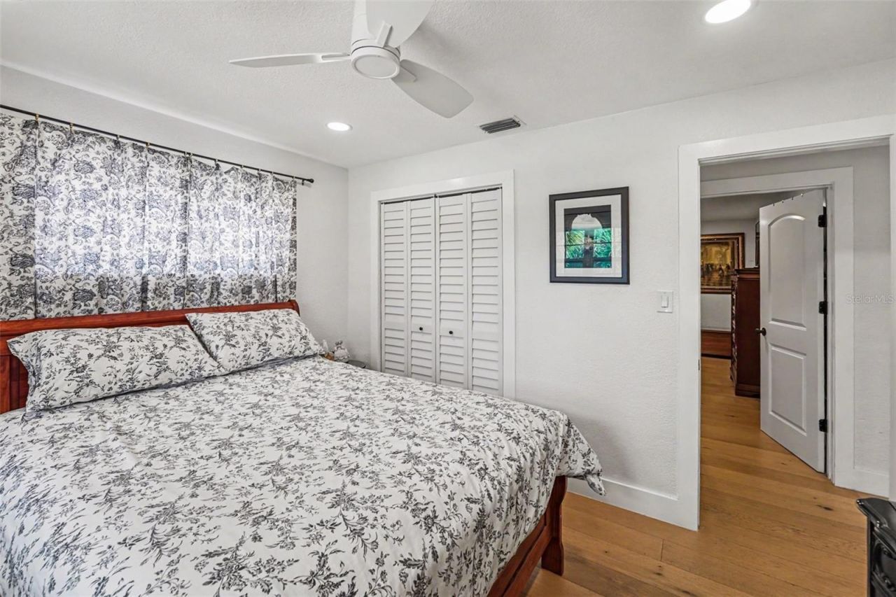 6825 11th Avenue N, Saint Petersburg, FL 33710 Photo