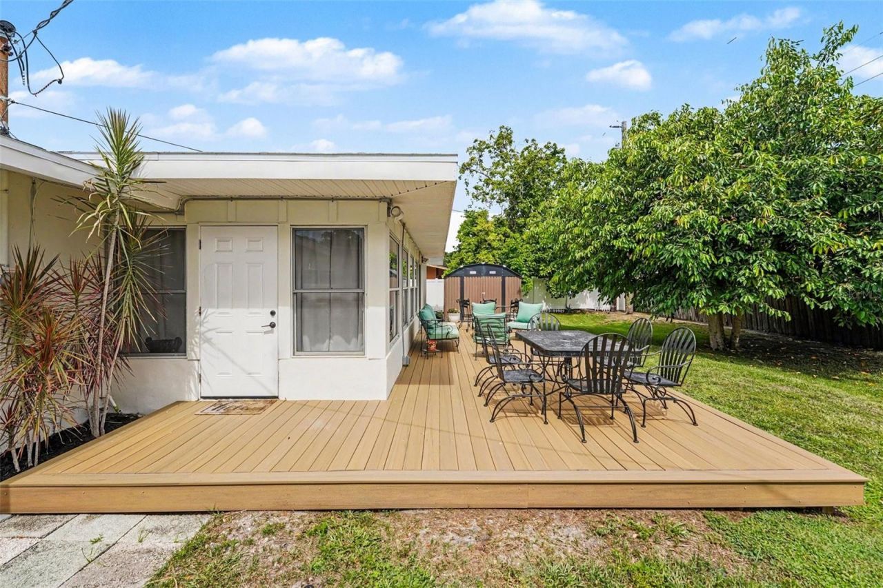 6825 11th Avenue N, Saint Petersburg, FL 33710 Photo