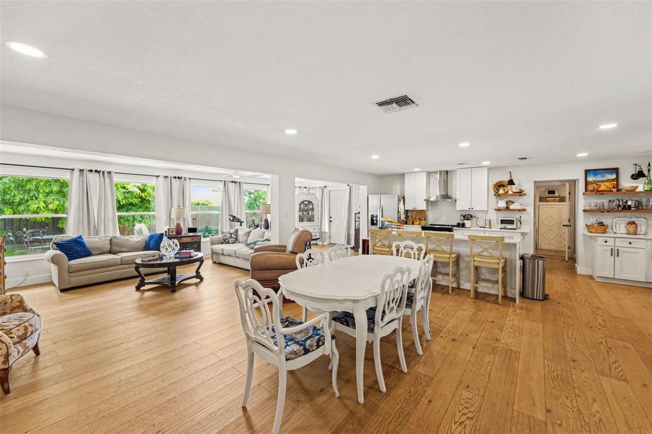 6825 11th Avenue N, Saint Petersburg, FL 33710 Photo