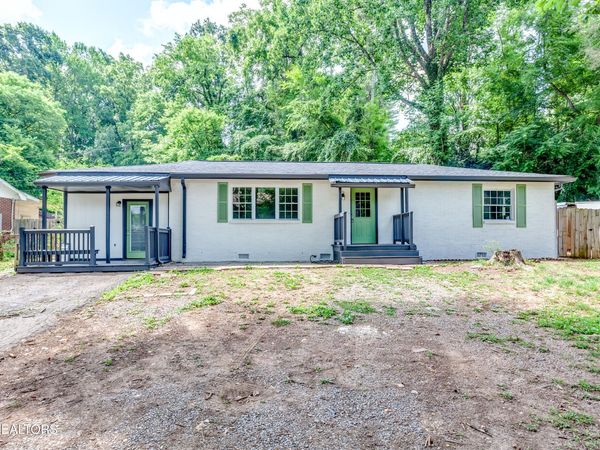 2316 W Patrick Ave, Maryville, TN 37804