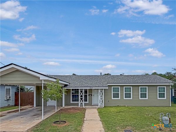 903 Saunders Street , Gatesville, TX 76528