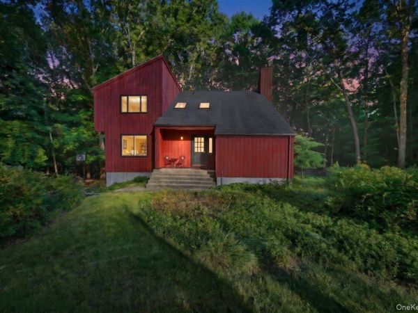 2 Victor Lane, Carmel, NY 10512