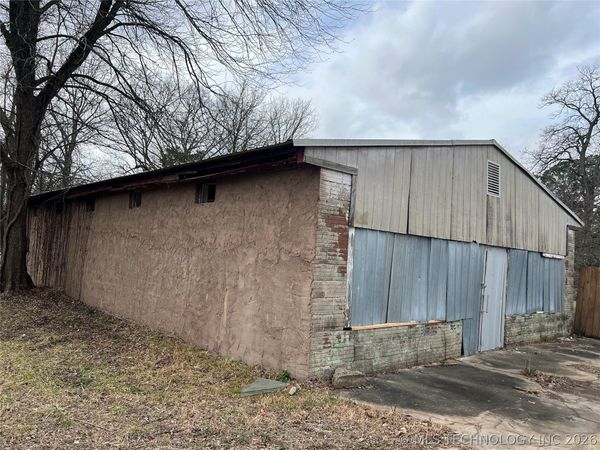 808 SE Quincy , Idabel, OK 74745