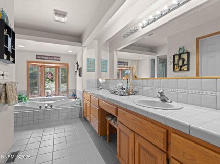 445 Sparrow Way, Washoe Valley, NV 89704 Photo