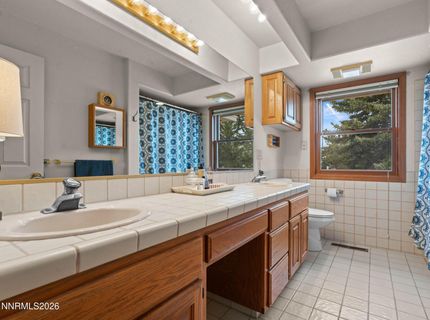 445 Sparrow Way, Washoe Valley, NV 89704 Photo