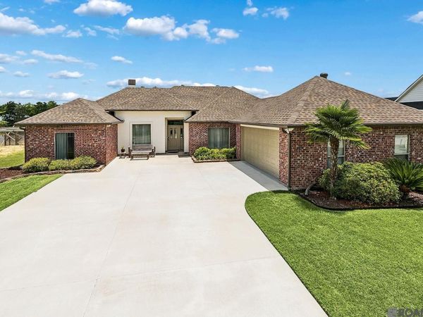 11440 River Highlands Drive, St Amant, LA 70774