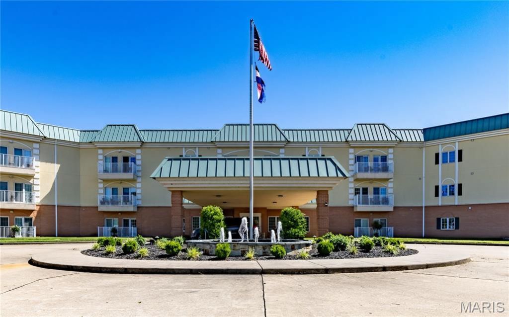 1300 North Main Street , Unit 218, Sikeston, MO 63801 Main Photo