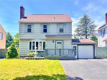53 Woodman Park , Rochester, NY 14609