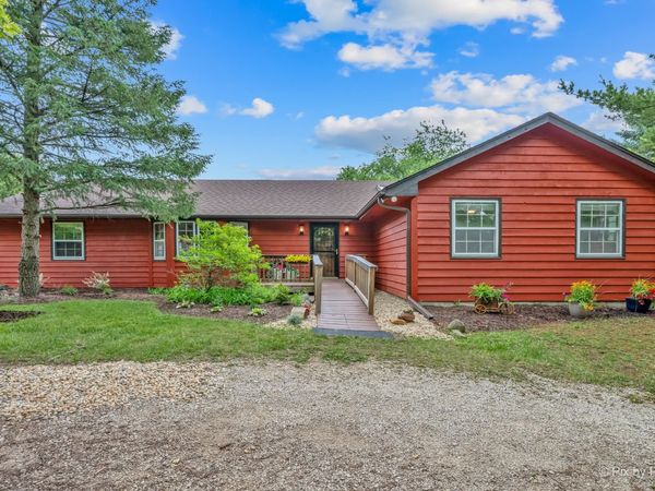 43W870 McDonald Road, Elgin, IL 60124