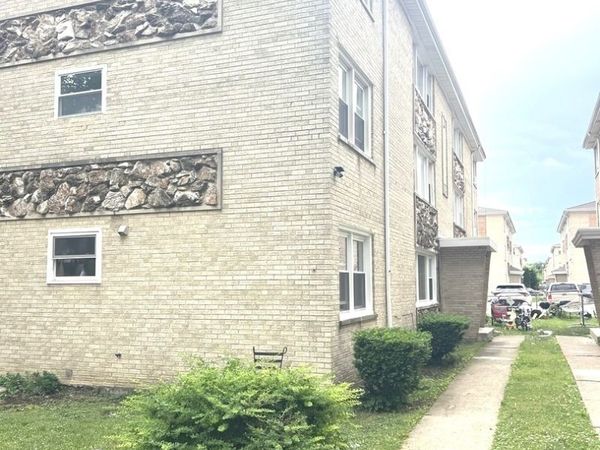 5214 N Potawatomie Avenue, Unit 2E, Chicago, IL 60656