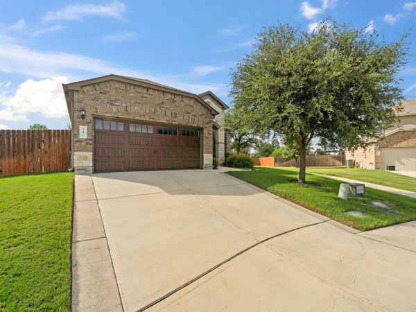 340 Nectar DR, Buda, TX 78610