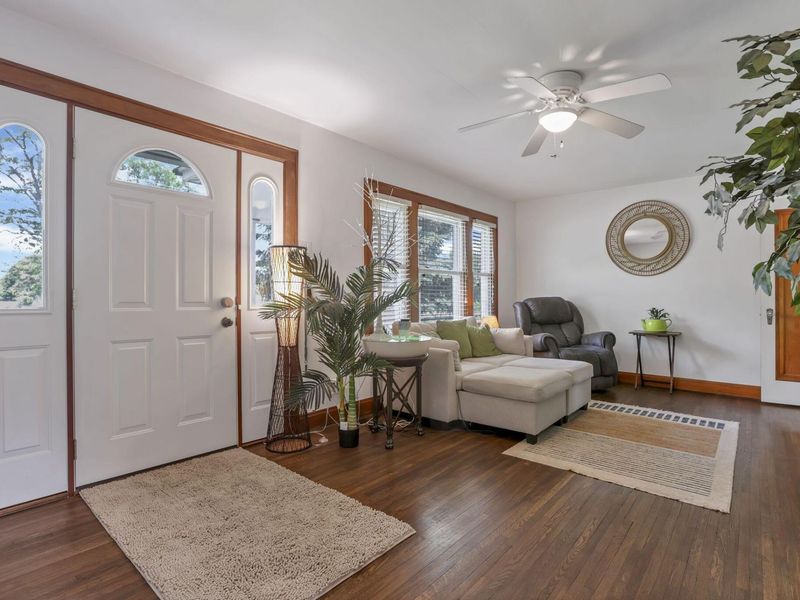 5669 Norton Road, Grove City, OH 43123 Photo 2