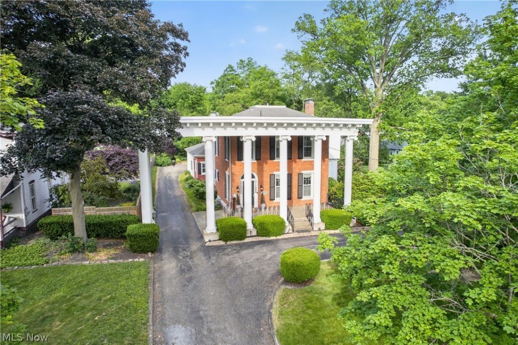 1004 S Lincoln Avenue, Salem, OH 44460