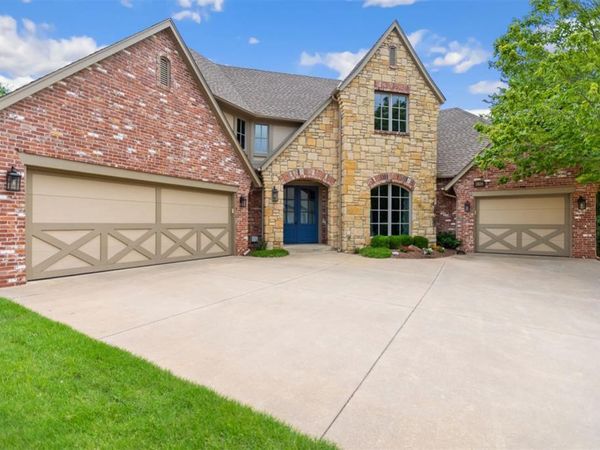 3824 Villas Creek Court, Edmond, OK 73003