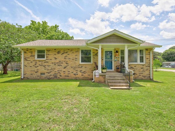 135 Irvin Rd, La Vergne, TN 37086