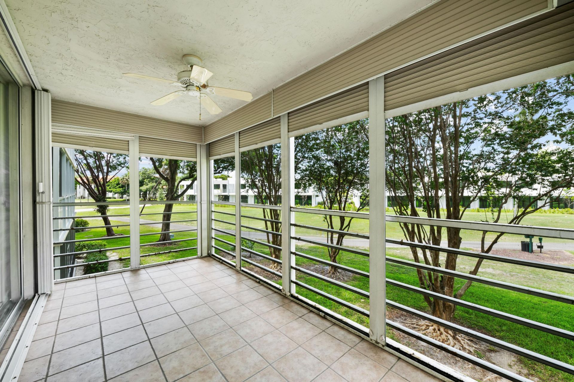 800 Cypress Grove Drive, Unit 211, Pompano Beach, FL 33069 Photo