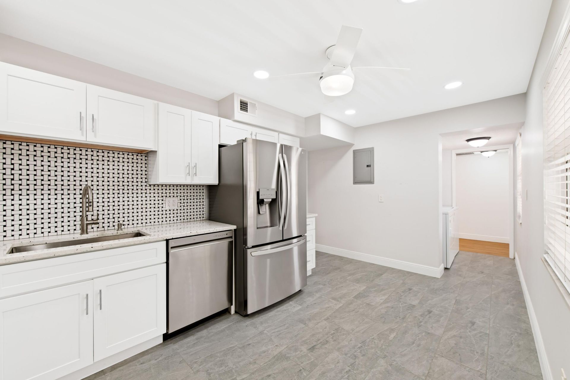 800 Cypress Grove Drive, Unit 211, Pompano Beach, FL 33069 Photo