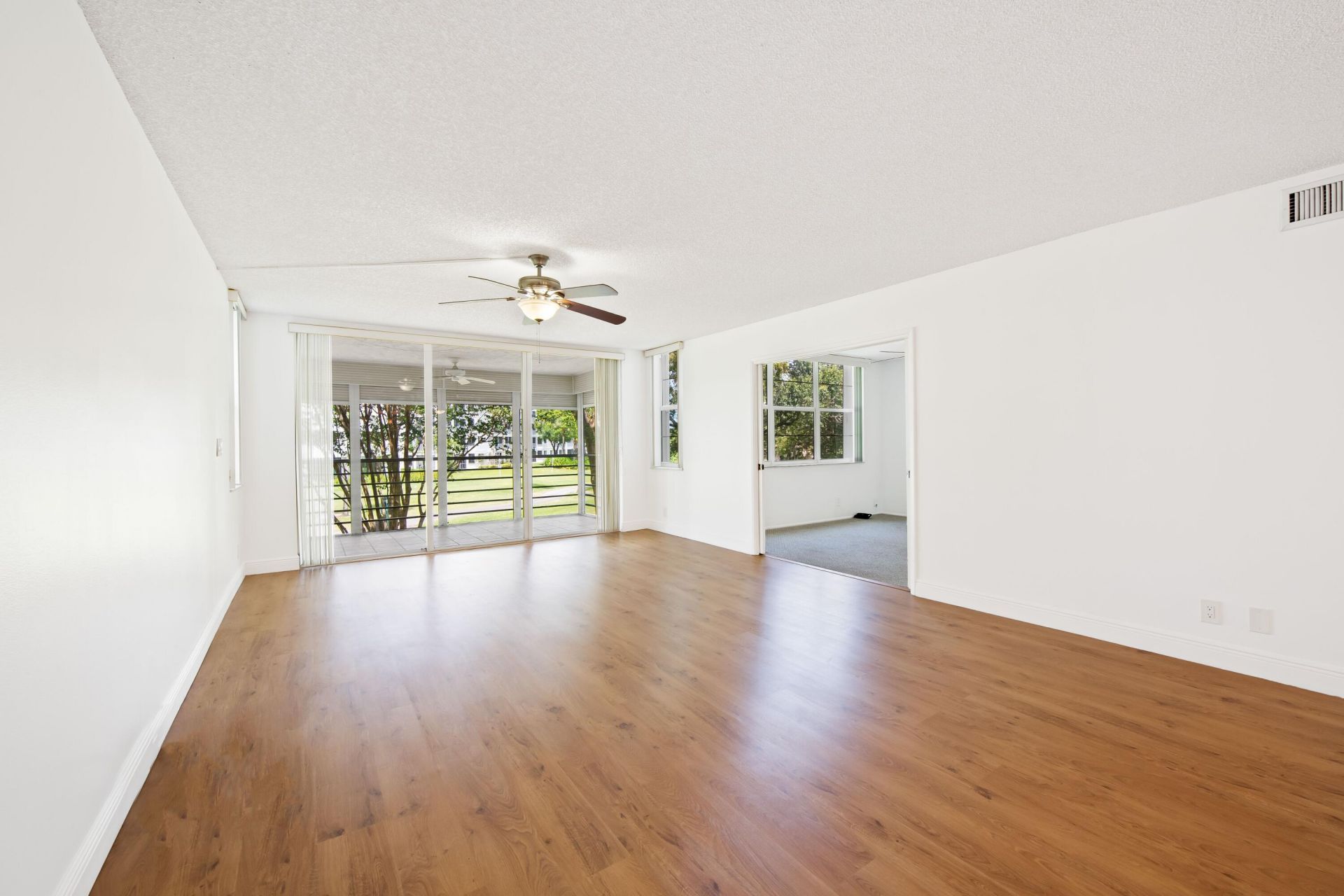 800 Cypress Grove Drive, Unit 211, Pompano Beach, FL 33069 Photo