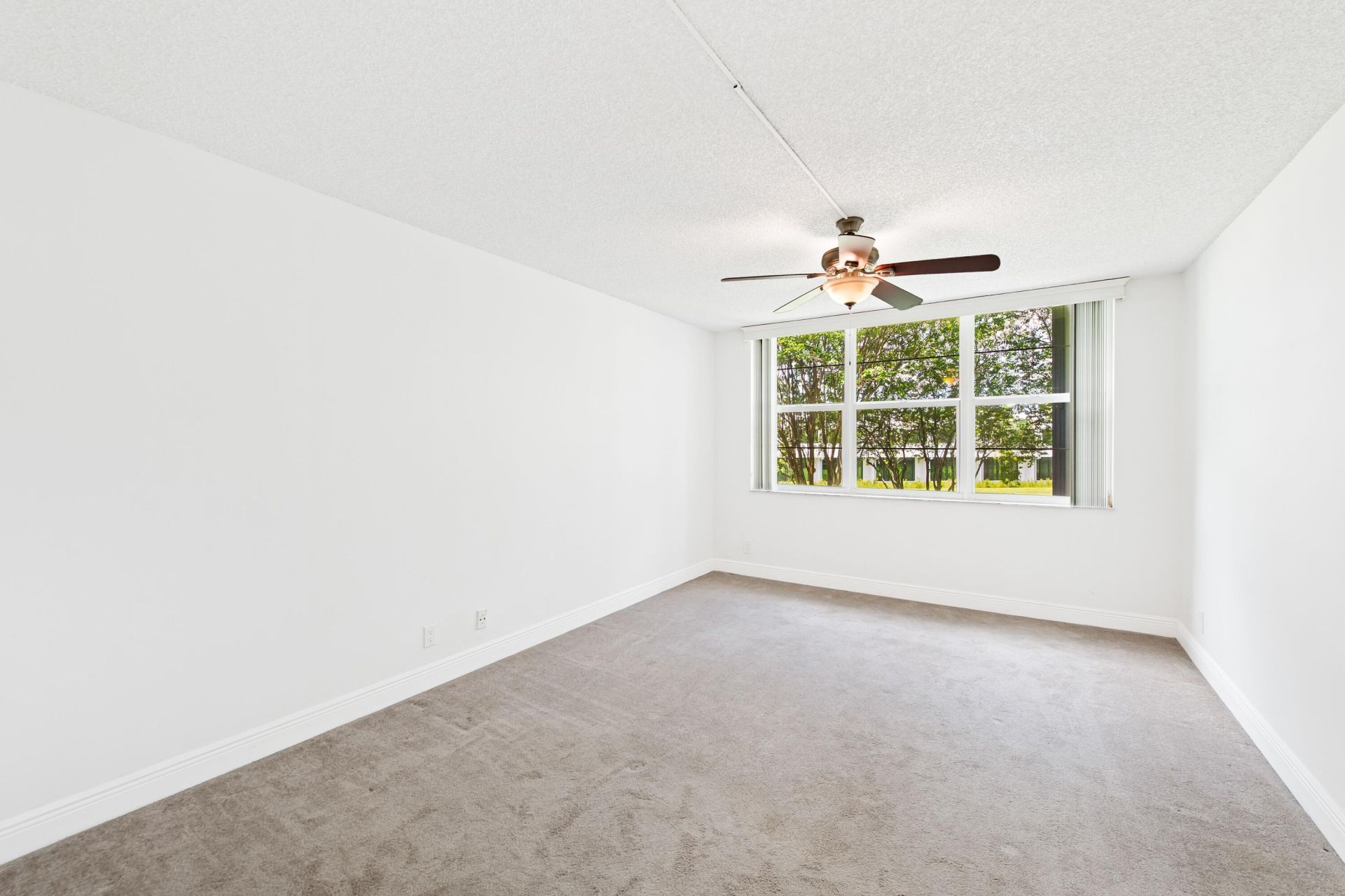 800 Cypress Grove Drive, Unit 211, Pompano Beach, FL 33069 Photo