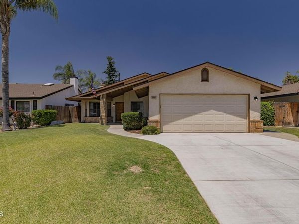3509 Pueblo Court, Bakersfield, CA 93311