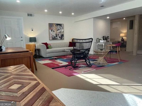 2511 Clairmont Road NE, Atlanta, GA 30329
