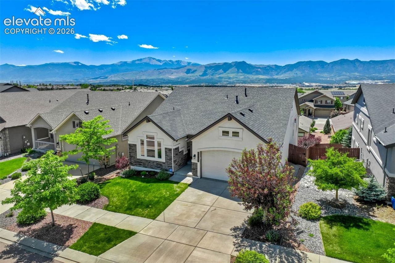 10832 Warm Sunshine Drive, Colorado Springs, CO 80908 Main Photo