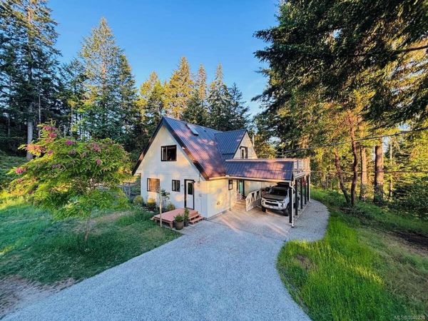 261 Mobrae Ave , Salt Spring, BC V8K 1J7