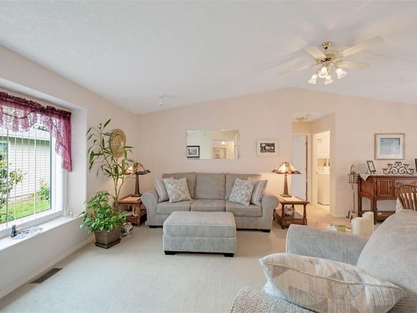 128 Camas Lane, View Royal, BC V9A 7M2