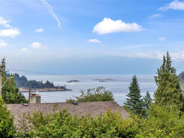 1968 Estevan Rd, Nanaimo, BC V9S 3Z2